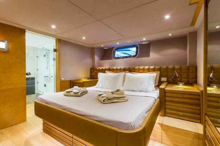 luxury suite. luxury accommodation, luxury living Mykonos