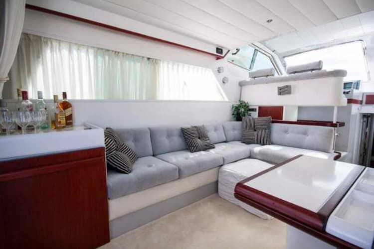 yacht salon, private yacht salon, yacht inner space
