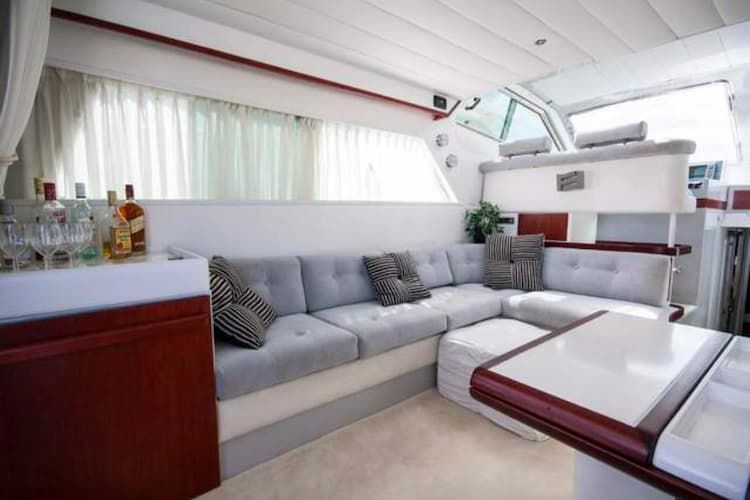 yacht salon, private yacht salon, yacht inner space