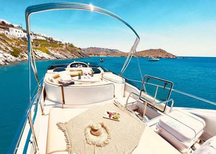 Motor yacht Cyclades, Yacht rental Mykonos, island hopping Santorini