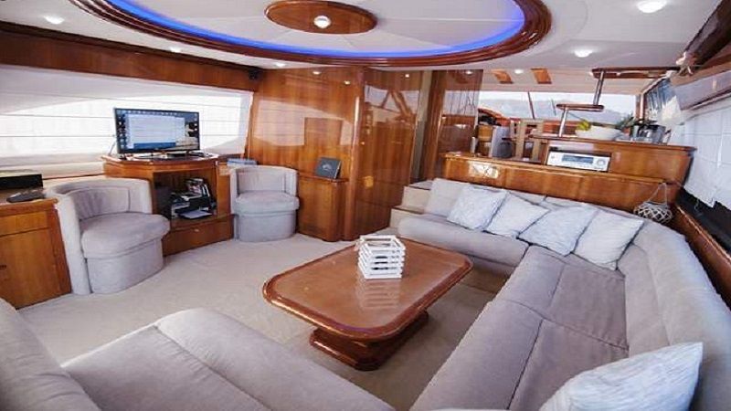 motor yacht cruise Mykonos, luxury yachting