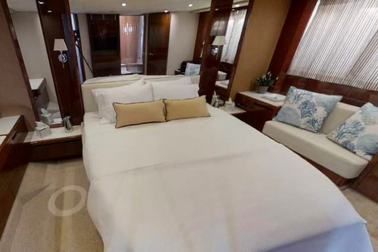 Yachts Mykonos, Mykonos rent yacht, yacht bedroom